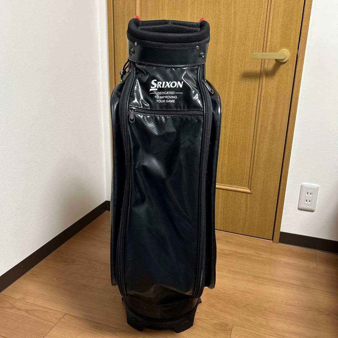 スリクソンキャディバッグ　黒　軽量タイプ