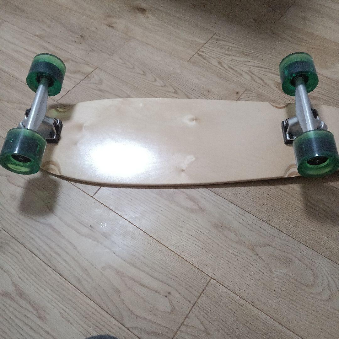 フィッシュテール型サーフスケート