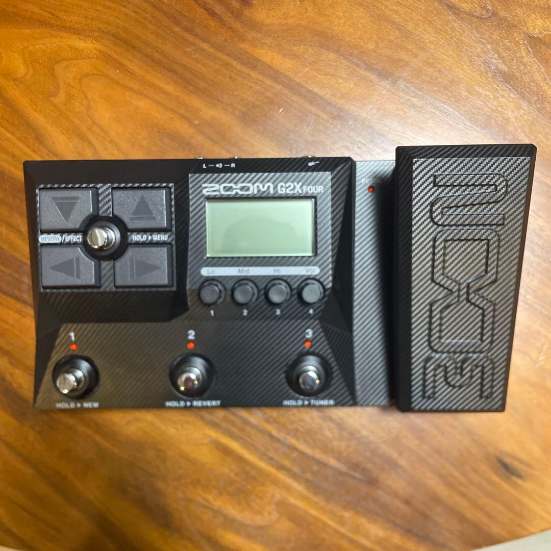 【美品】ZOOM G2X FOUR アダプター付き マルチエフェクター