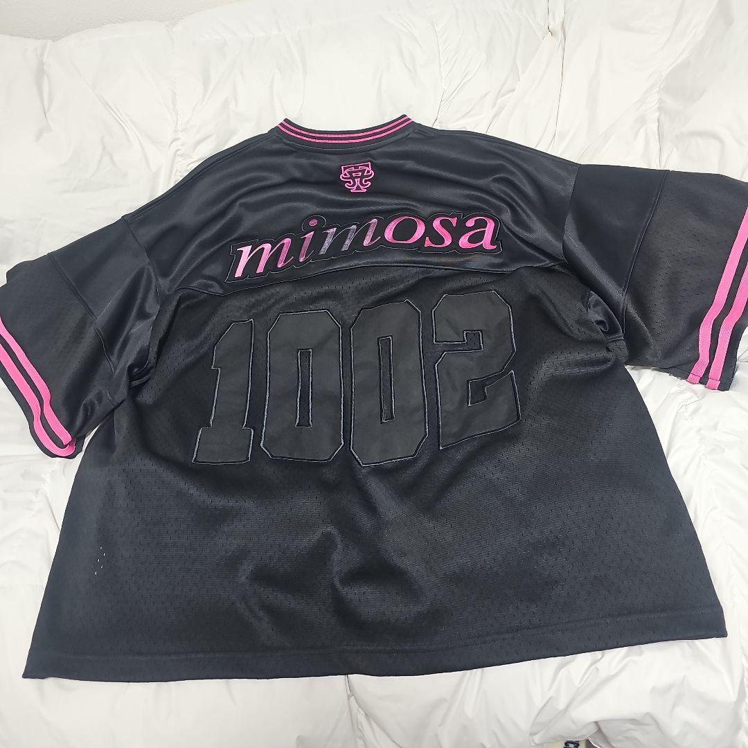 TEAM AYU Tシャツ、Mサイズ 黒 ピンク刺繍【美品、未使用に近い】
