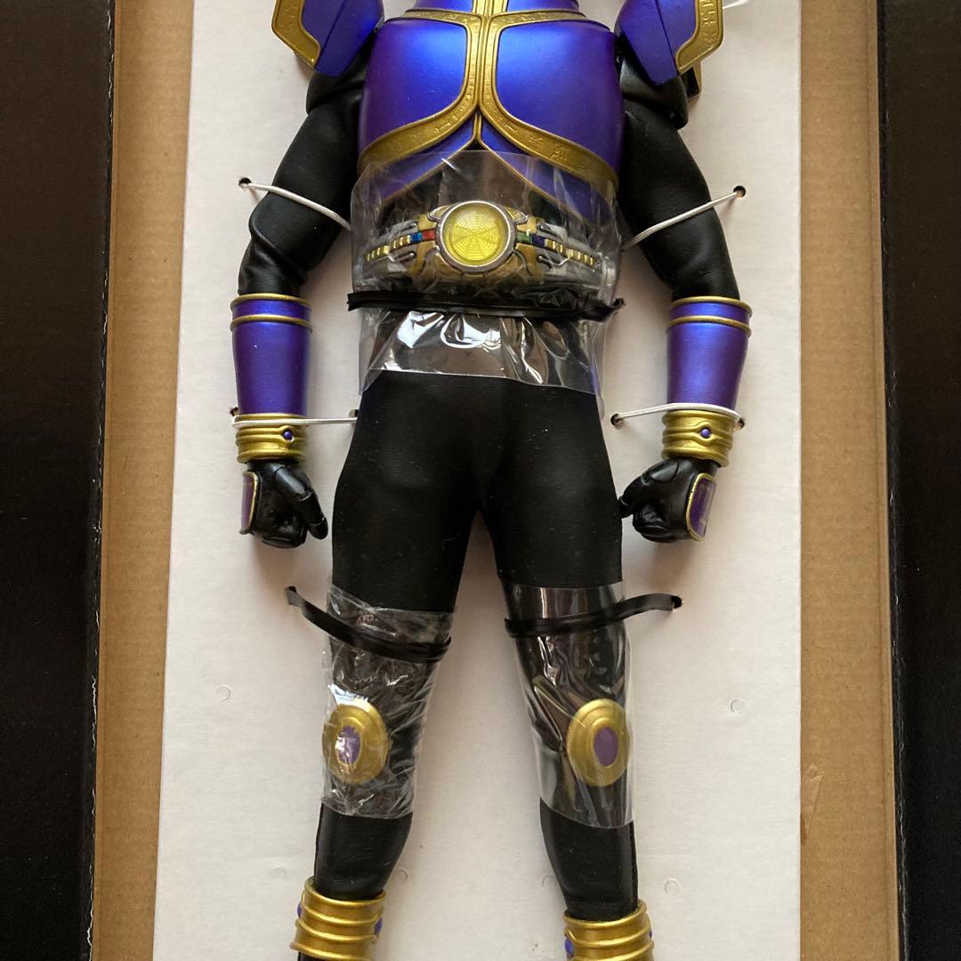 TMH 仮面ライダークウガ ライジングタイタン 1/6 フィギュア