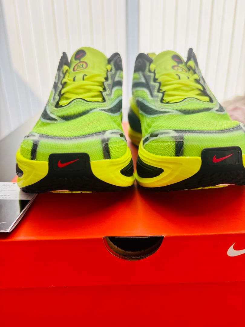 NIKE ボメロプラス ボメロ18 SE 25.5 ZoomX 限定 蛍光 美品