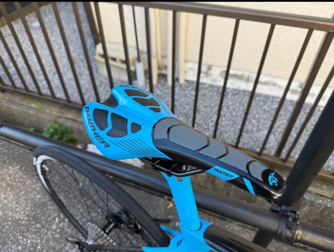新品未使用 PANTHER カーボンロードバイク