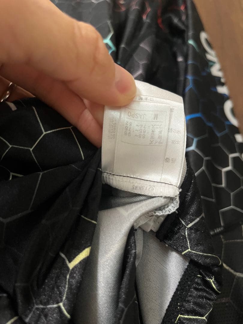 ONYONE スキーウェア Mサイズ 六角形パターン