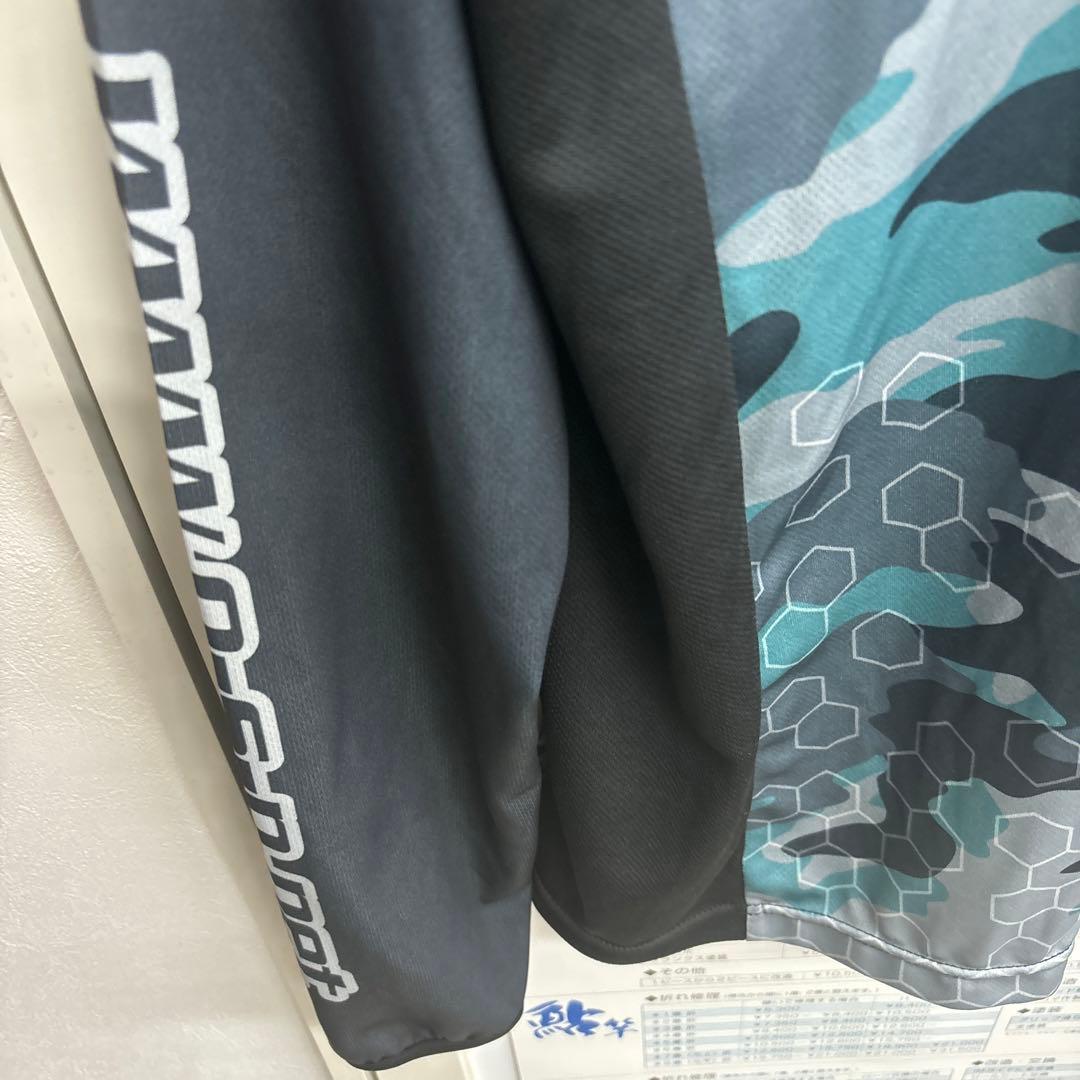 フーデッドロングスリーブＴシャツモデル5 速乾