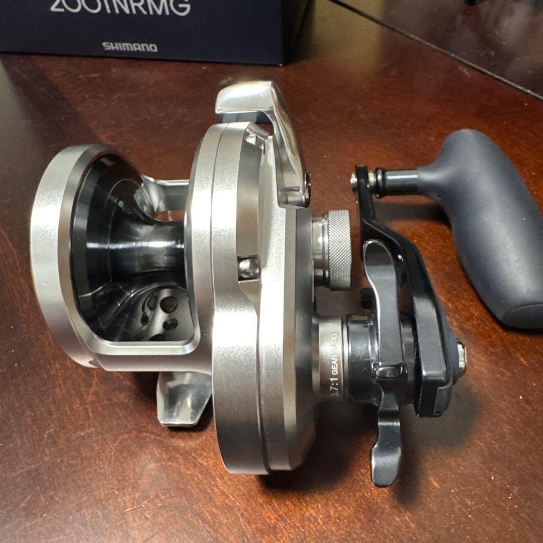 【美品】21シマノ OCEA JIGGER 2001NRMG ベイトリール