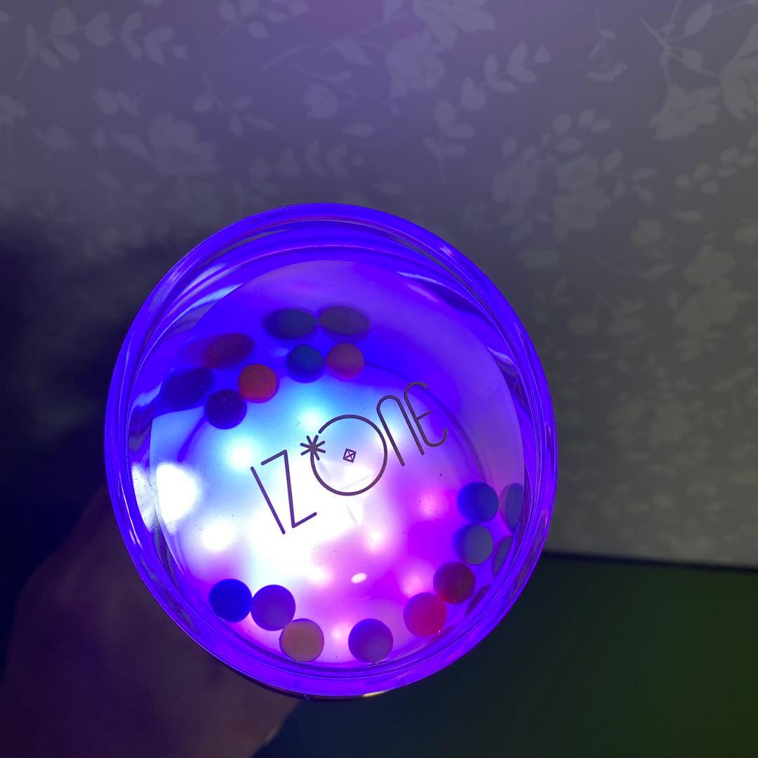 ⭐️IZ*ONE アイズワン　ペンライト　動作確認済み　箱付き