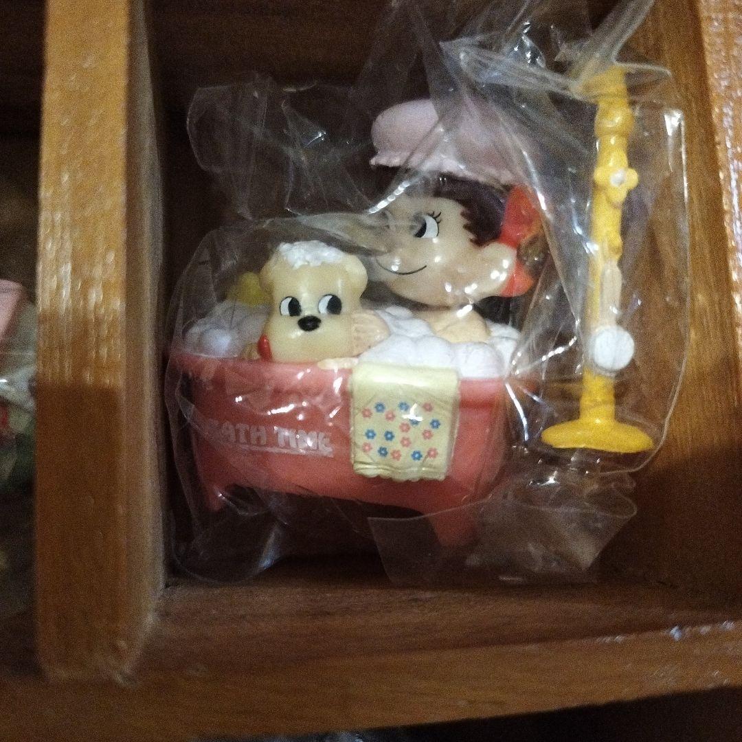 不二家　ペコちゃん　フィギュア　コレクションハウス