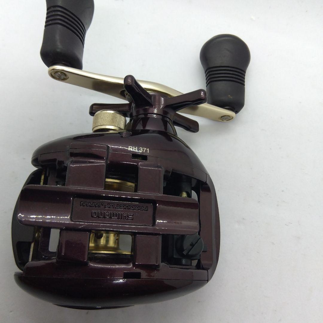シマノ 03スコーピオン クイックファイヤー 中古 右ハンドルベイトリール
