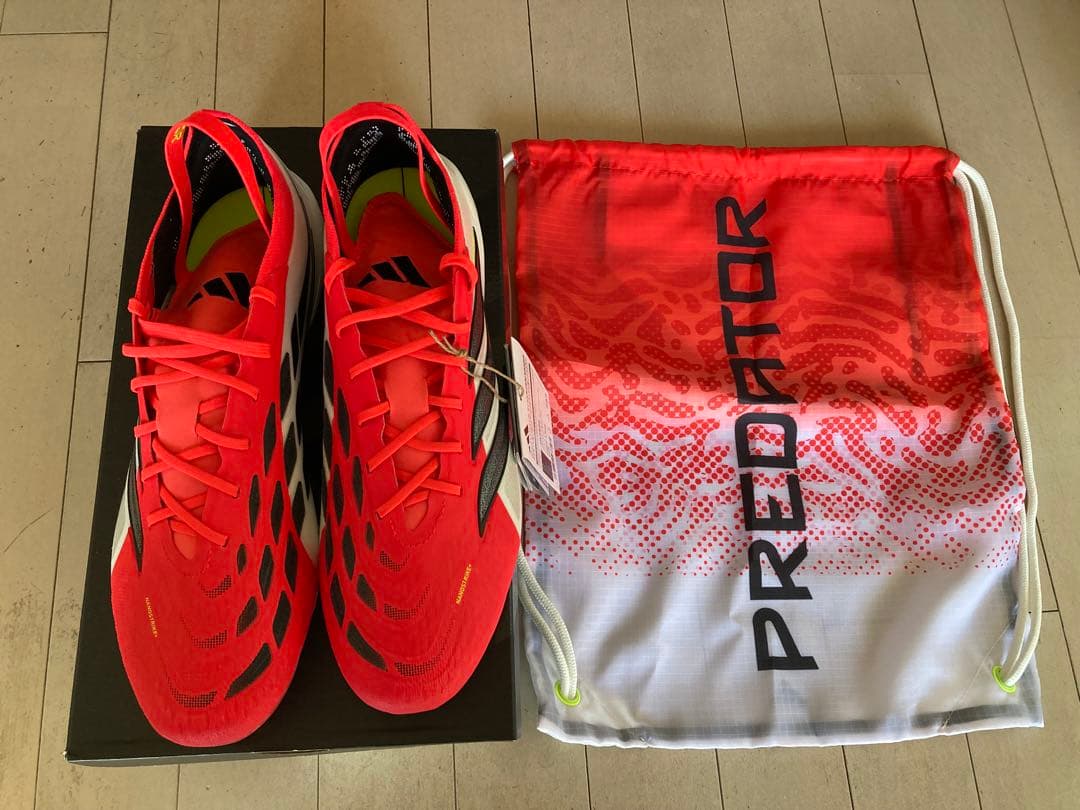 プレデターエリートFT HGAGジャパン 白✖️赤　25.5㎝　新品。