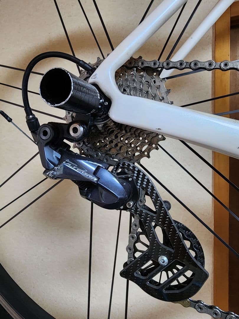 スペシャライズド　ルーベ　Specialized Roubaix 1/2