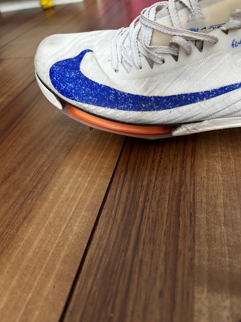 Nike マックスフライ2スパイクシューズ ホワイト/ブルー
