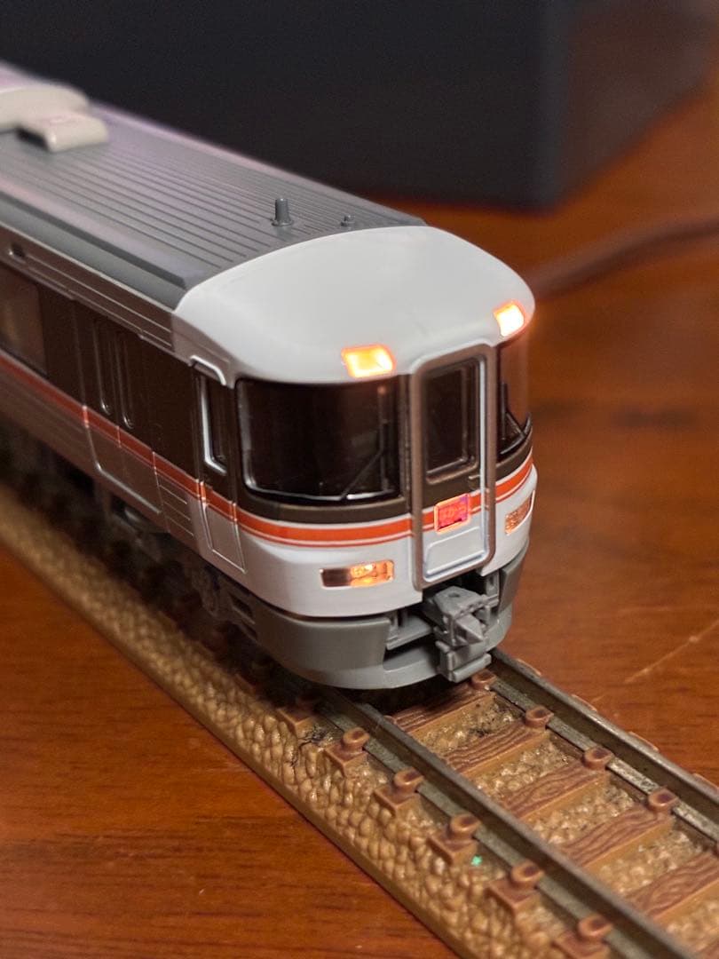 373系3両増結車　tomix ライト点灯確認済　片側カプラー破損