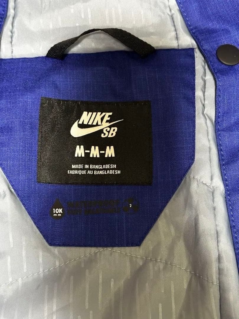 NIKE SB Mサイズ スノーボード　スキー　ジャケット　未使用