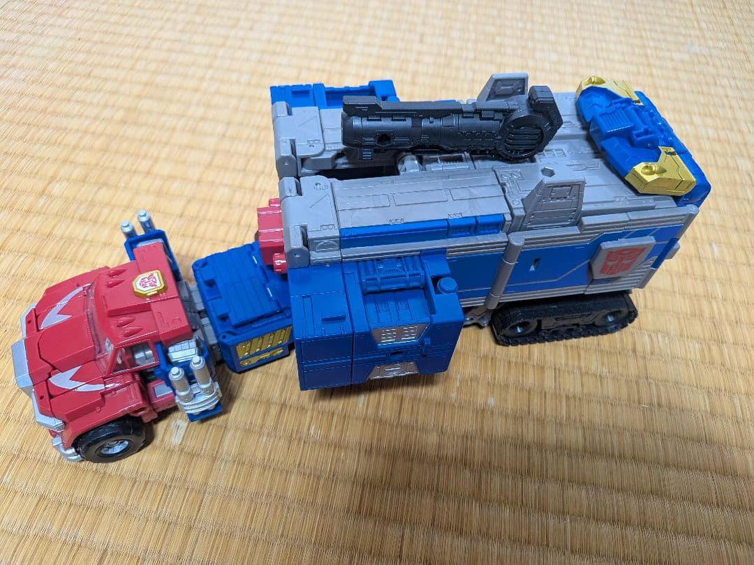トランスフォーマー アルマダコンボイ 傷あり