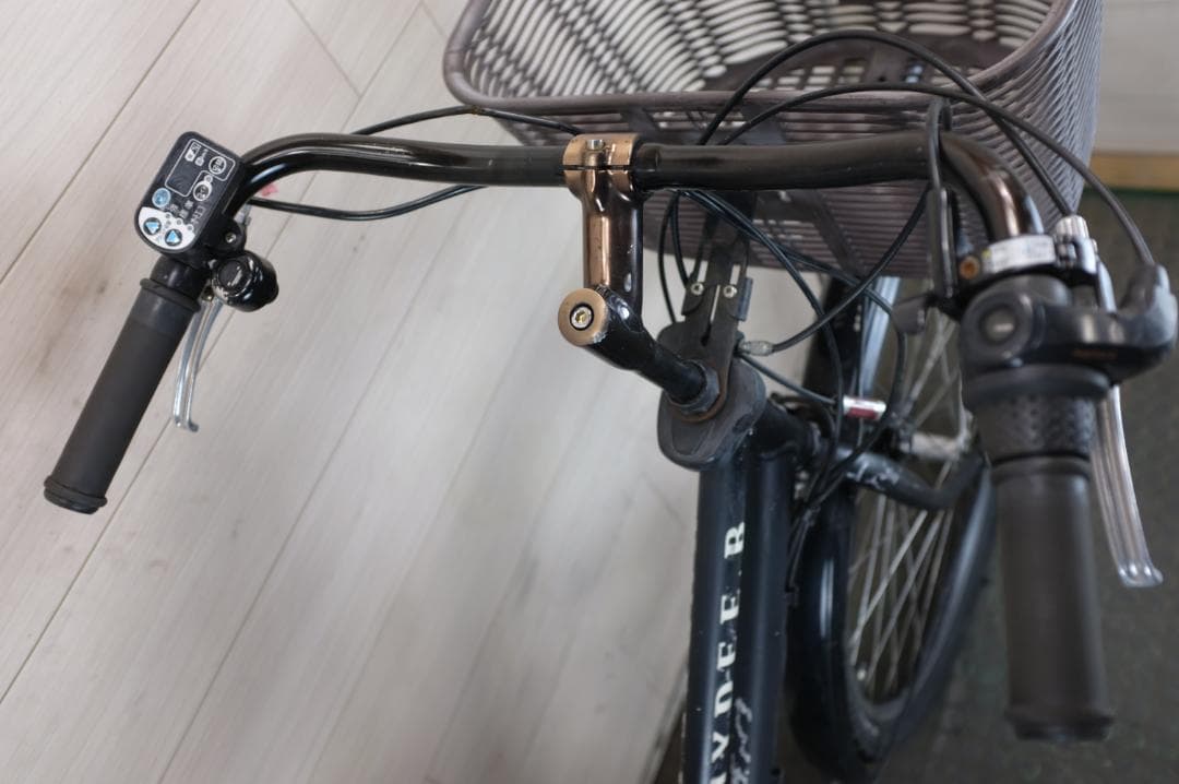 ブリヂストン製　HYDEE.B　26インチ　3段　6.0Ah充電器あり