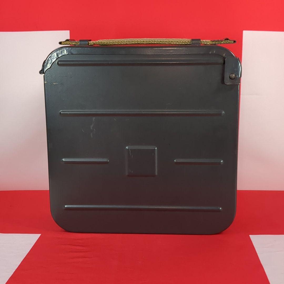 チェコスロバキア軍の汎用機関銃UK vz. 59（Uk Vz.59）用の弾薬箱