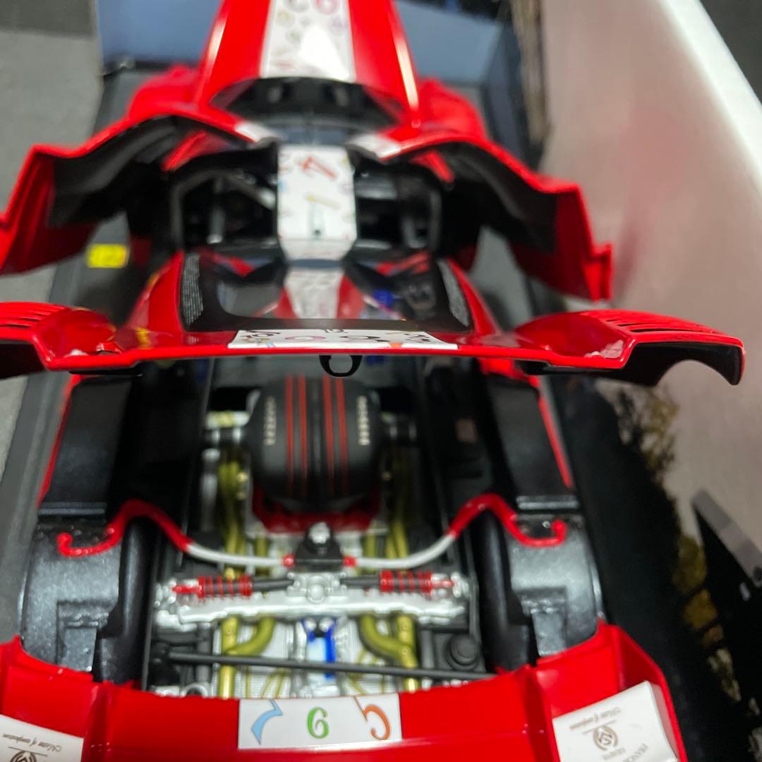 ホットウィール　エリート　1/18フェラーリ FXX #23