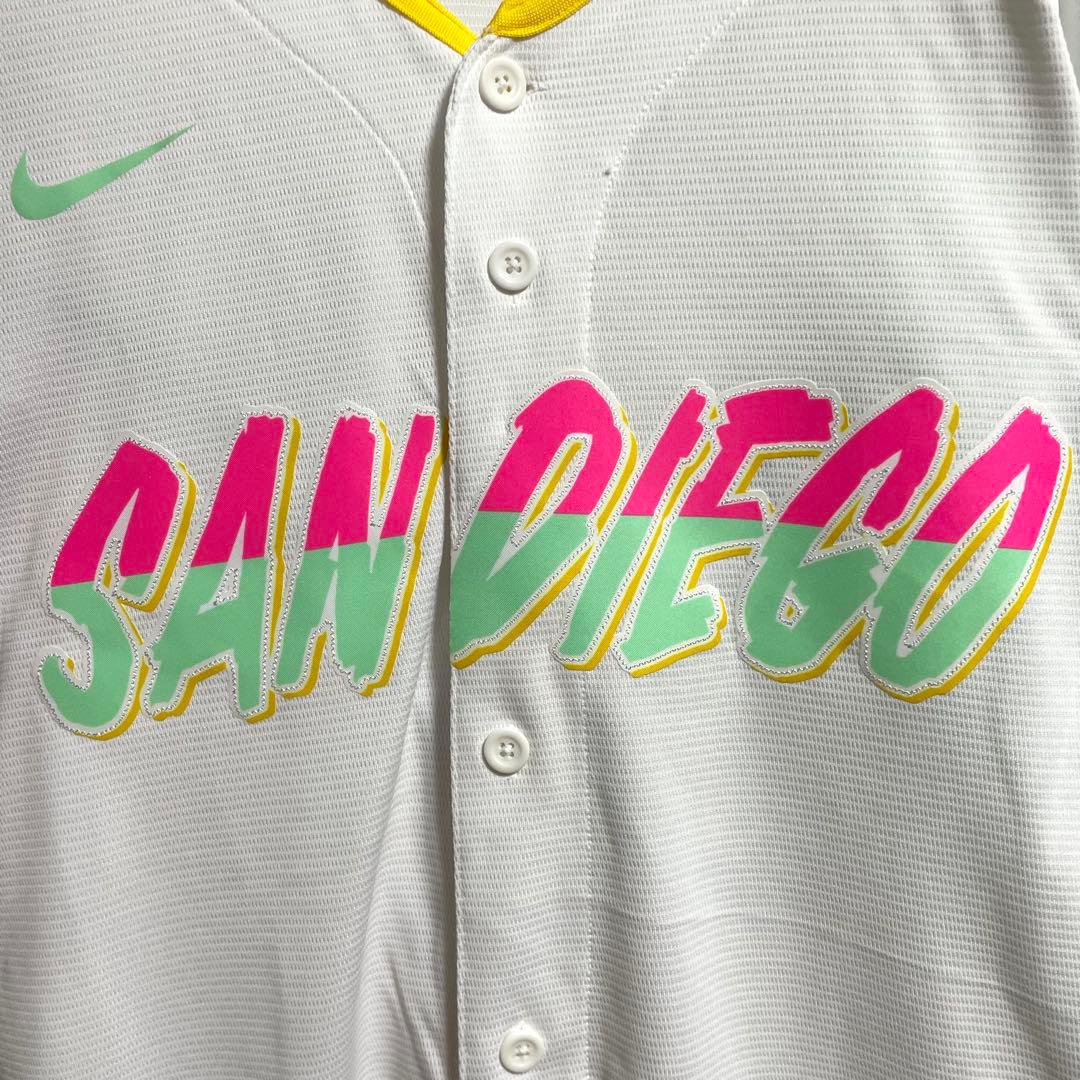 ナイキ　MLB サンディエゴ•パドレス　レプリカユニフォーム　メンズLサイズ