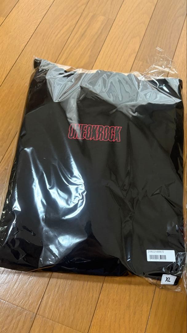 ONE OK ROCK ロゴ パーカー XL 黒