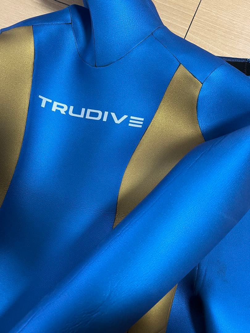 Trudive 3mm ウェットスーツ　ほぼ未使用