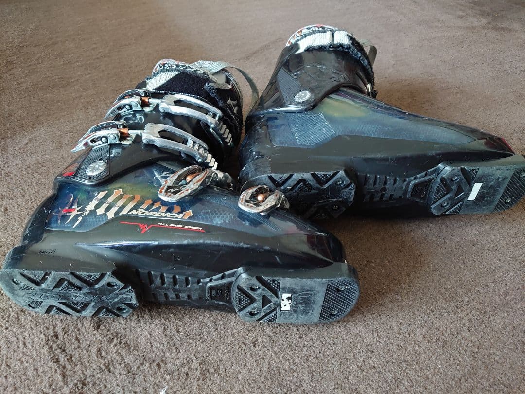 NORDICA　ノルディカ　スキーブーツ　27センチ　27.5センチ
