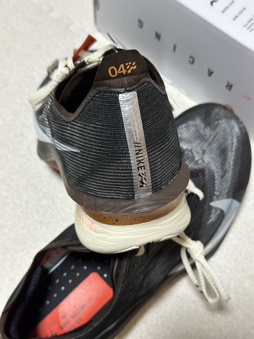 ナイキヴェイパーフライ 4メンズロード レーシングシューズ NIKE