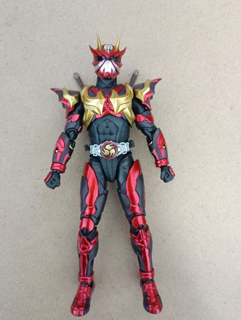 希少　早い者勝ち　真骨彫製法　仮面ライダー装甲響鬼　アームド響鬼　最終値下げ