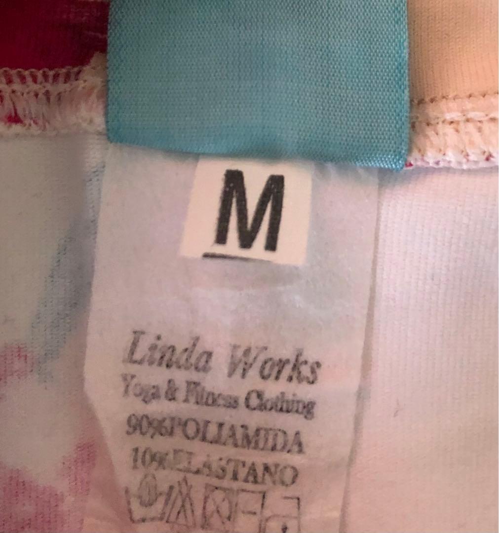 新品Linda Works リンダワークス ヨガレギンス legユリアM 花柄