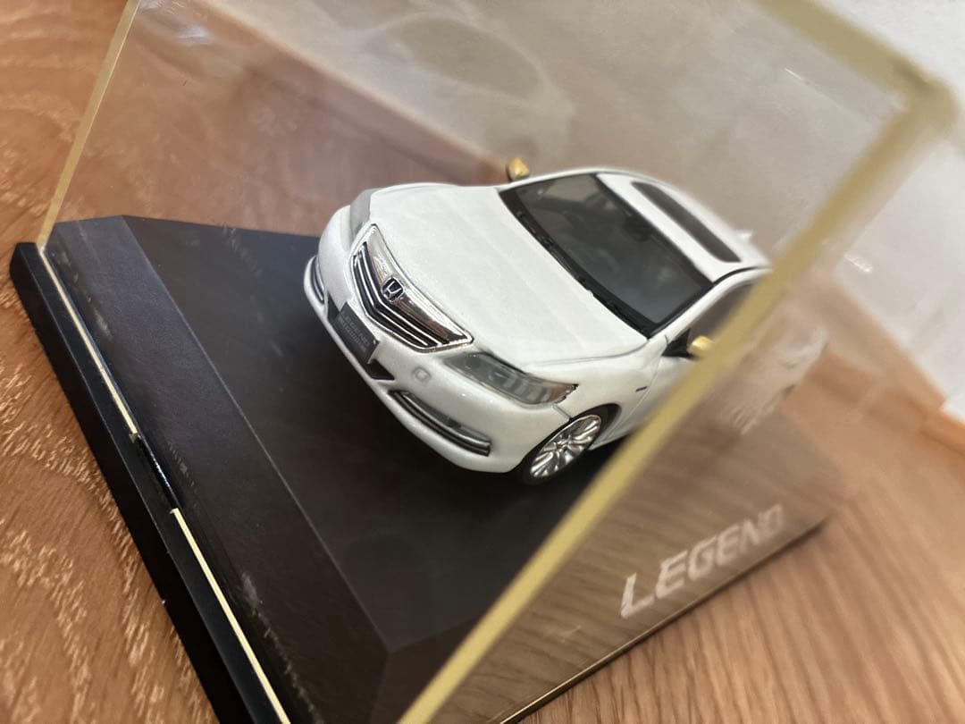 ホンダ LEGEND ミニカー　1/43