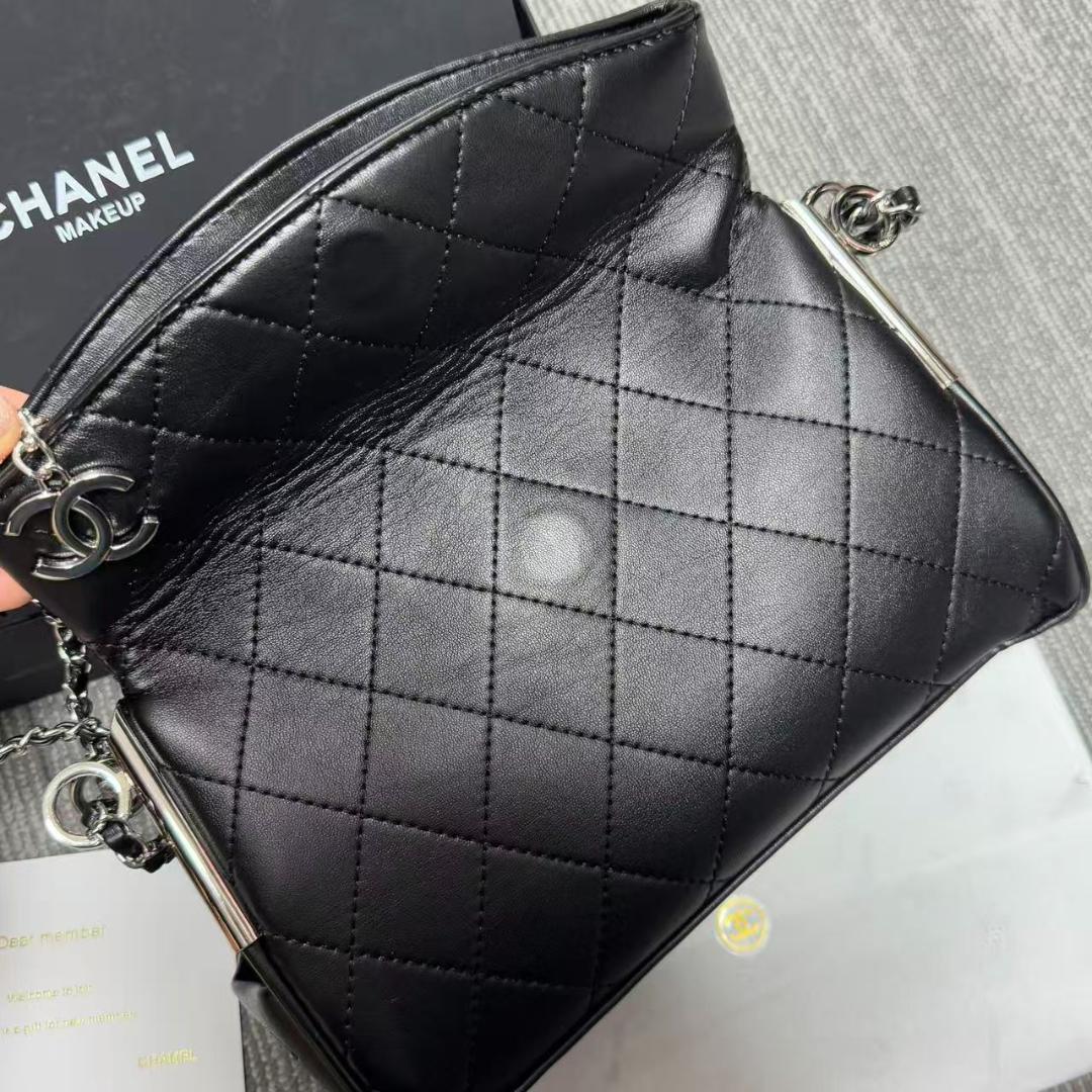 新品☆ 非売品 ブラックレザー ショルダーバッグsq
