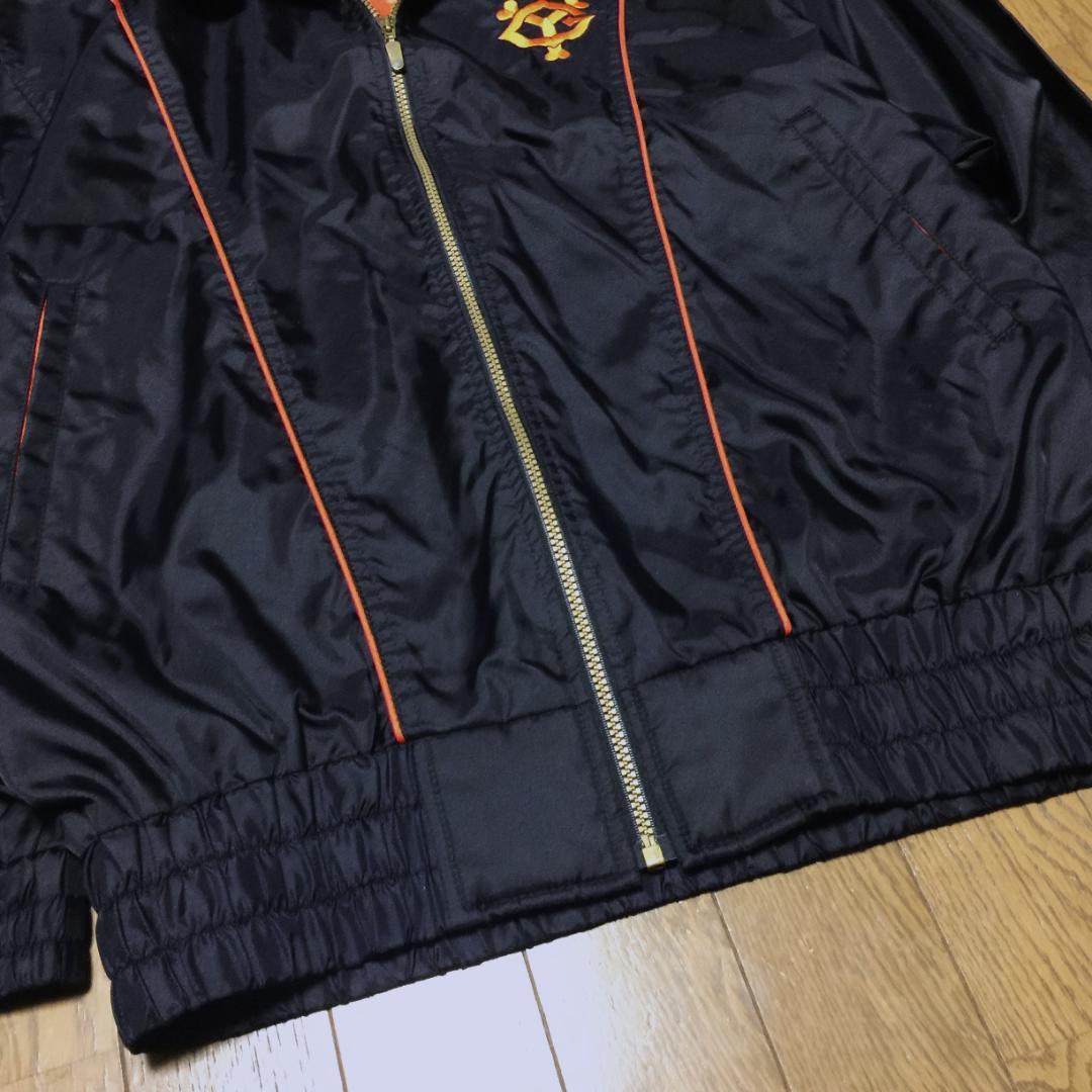 美品 巨人軍 読売 ジャイアンツ デサント製 ナイロン グランドコート LL