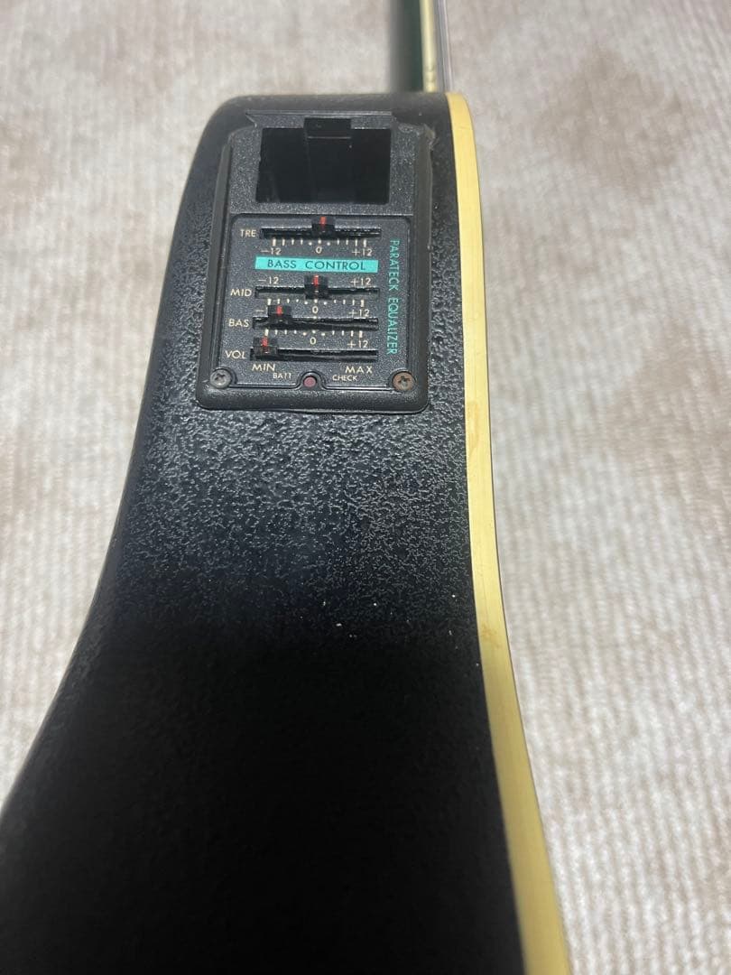 中古品 ARIA アリア　AMB-50B アコースティックベース