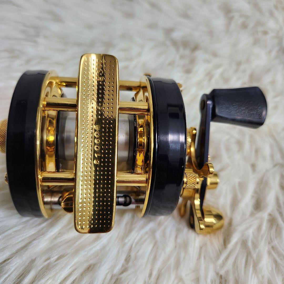【美品】ABU Ambassadeur 5000C De Luxe 木箱 革袋付