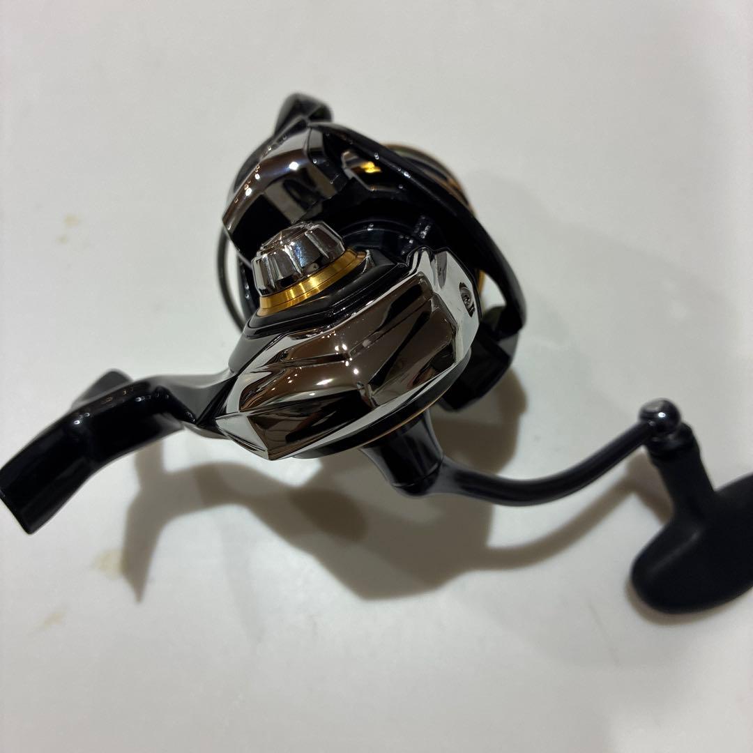 美品ダイワ　21 カルディア LT 4000-CXH DAIWA CALDIA