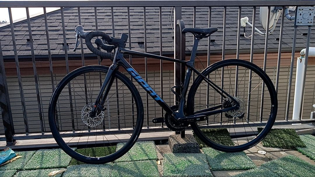 GIANT TCR ADVANCED 2 KOM ジャイアント　カーボン　軽量