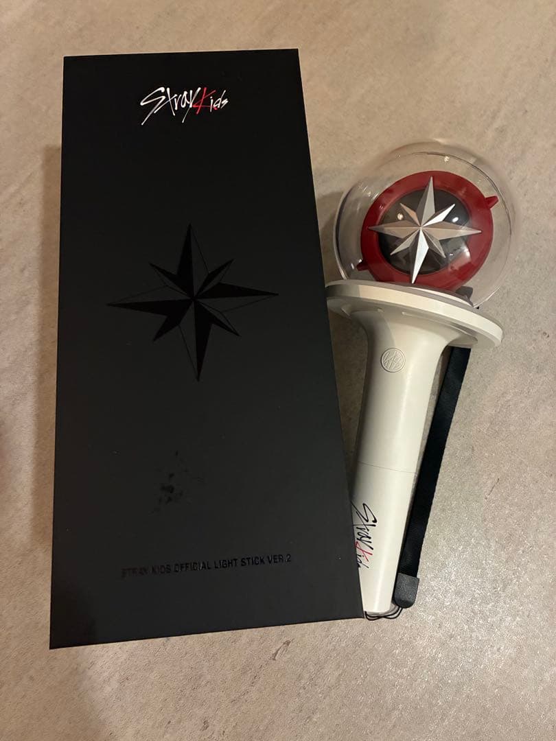 Stray Kids OFFICIAL LIGHT STICK VER.2 2本