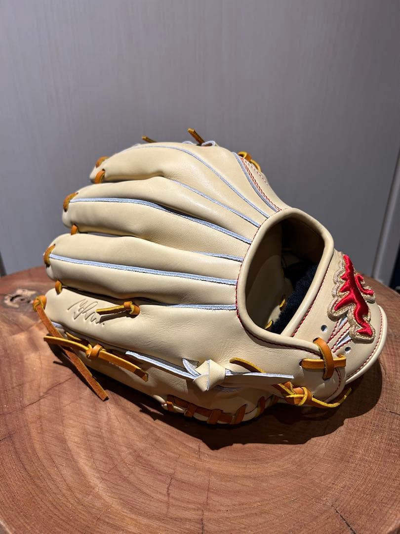 ryu 限定モデル　硬式内野用グローブ（新品）