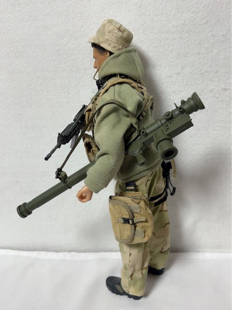 1/6 ミリタリー　フィギュア アクション　特殊部隊　装備　拳銃 12インチ①