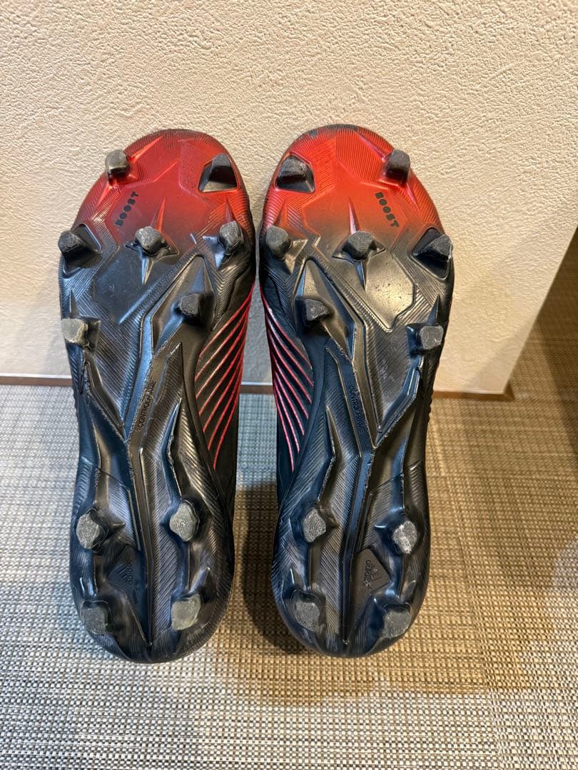 adidas Predator 紐なしモデル　25.0