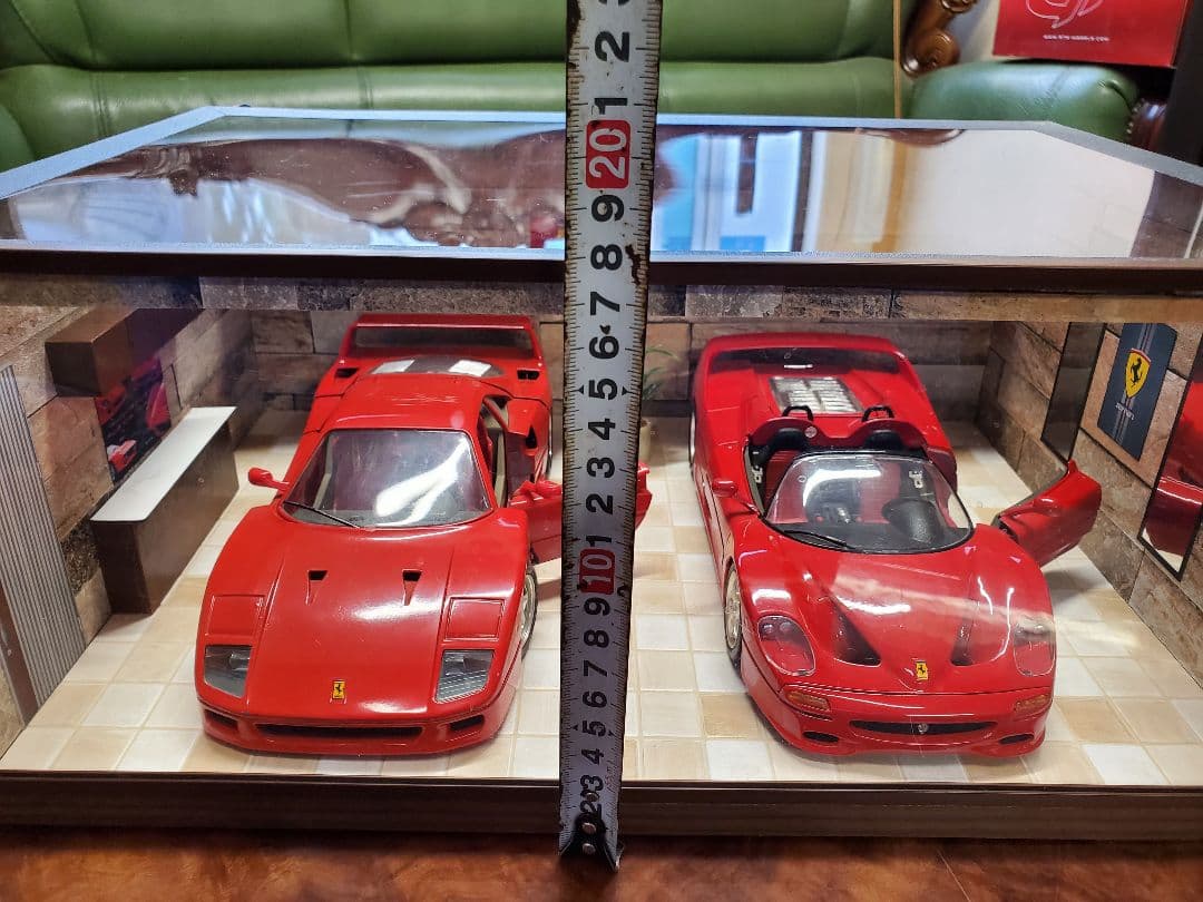 フェラーリF40 F50 1/18ジオラマセット　ポスター　LED　ブラーゴ