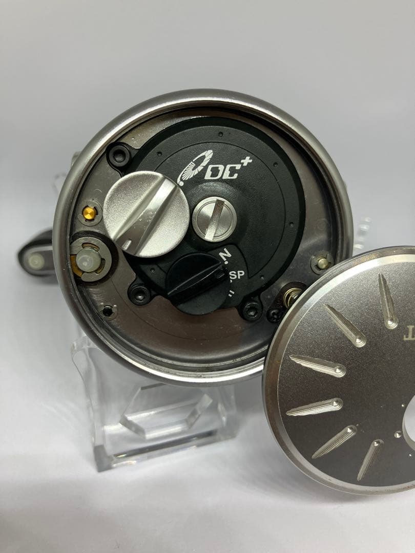 SHIMANO 09 カルカッタコンクエスト 200DC 02281 動作良好
