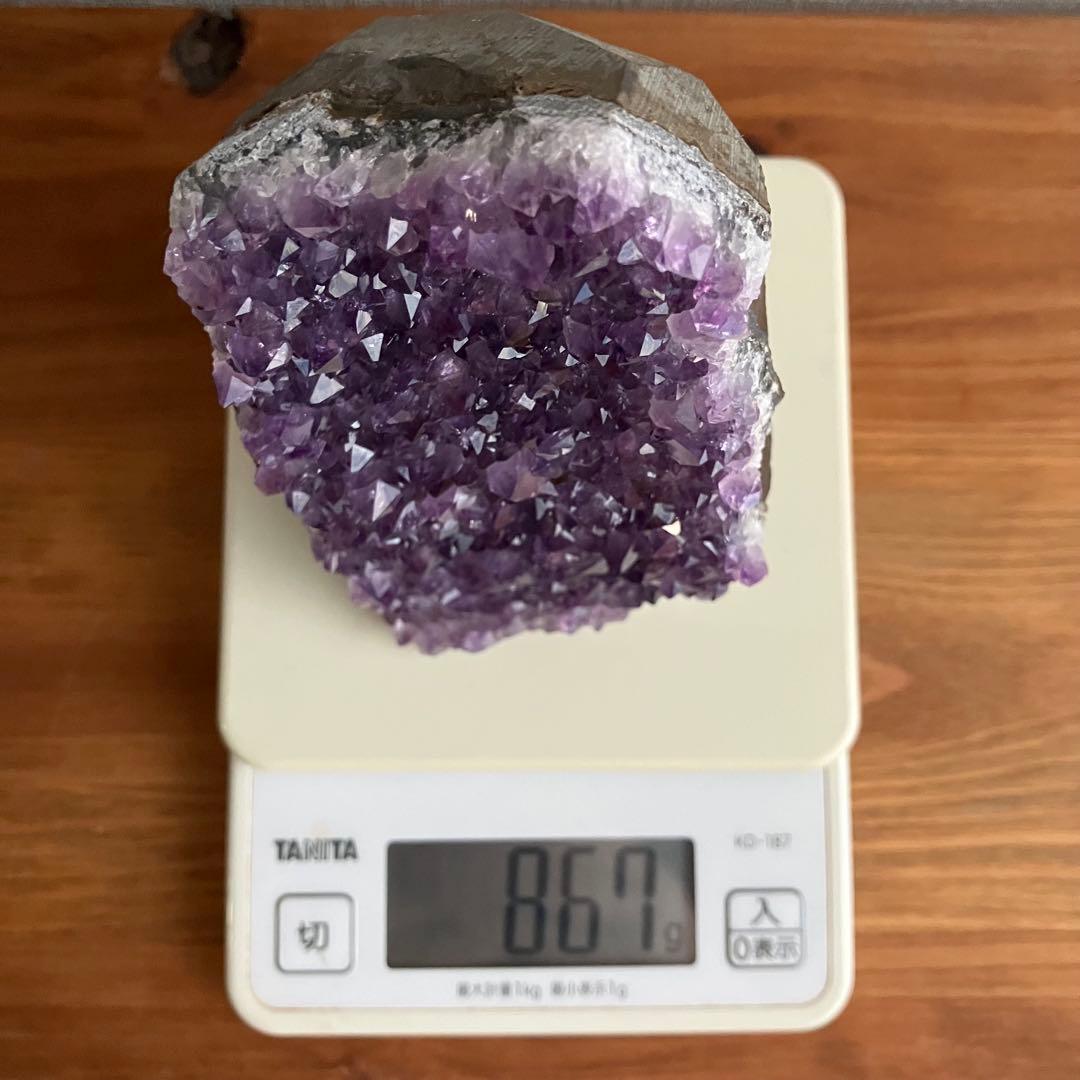 アメジストクラスター　原石　台座付き　867g