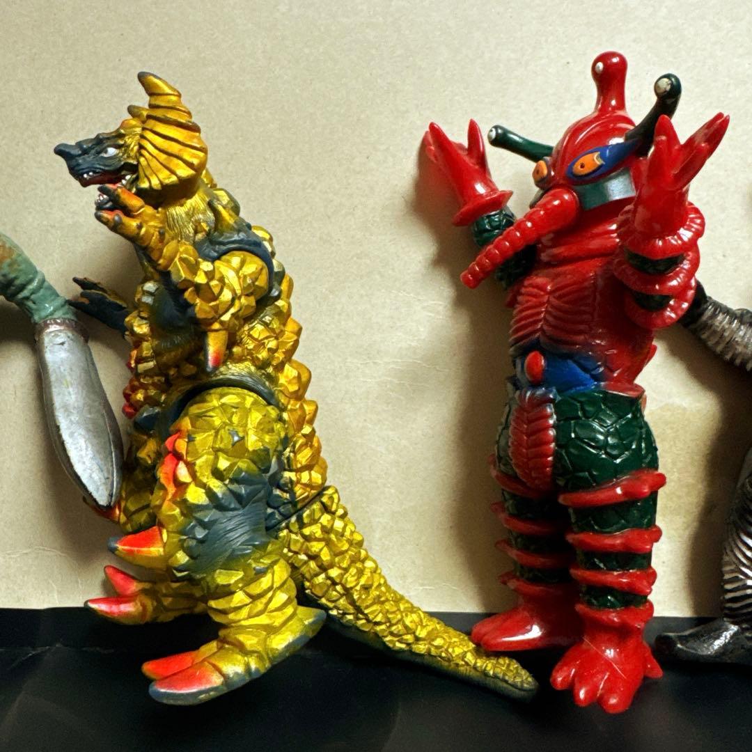 円谷＆BANDAIウルトラ怪獣超力怪獣ゴルドラス ソフビ、ゼットン計5体