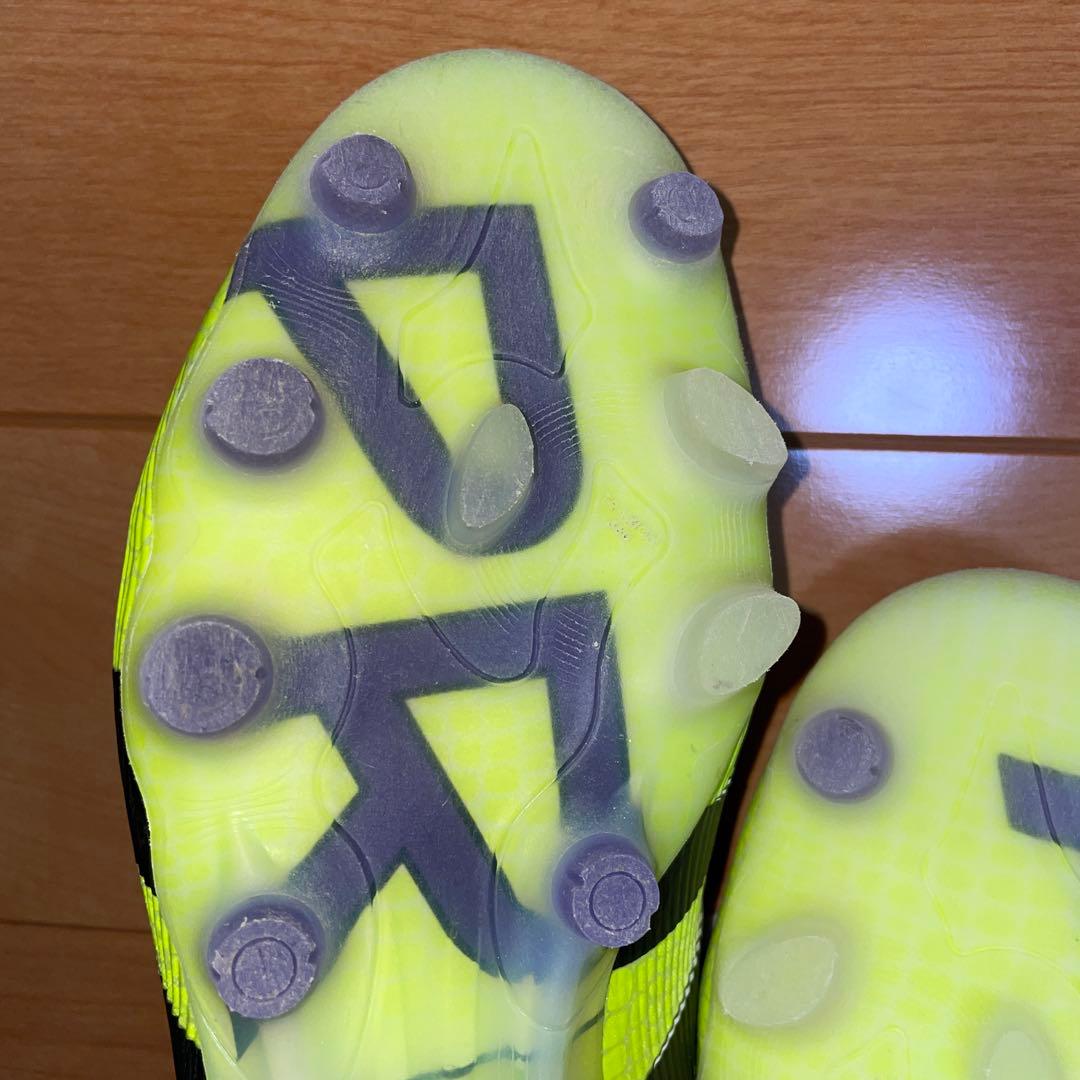 かずやずか　プレデターPRO HG/AG サッカースパイク　25センチ