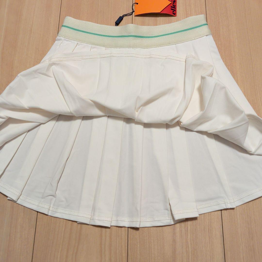 ☆海外ウェア　ellesse プリーツスカート クリーム　UK-XS