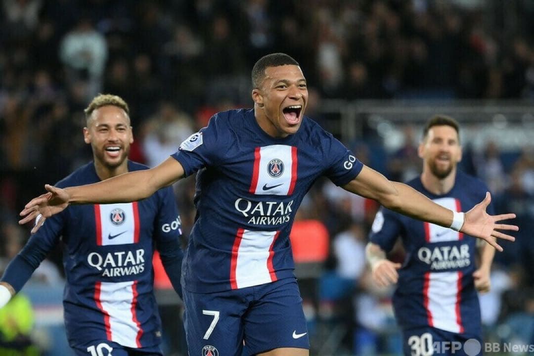 新品　正規品　未使用　PSG　エムバペ　パリサンジェルマン　ユニフォーム　メッシ