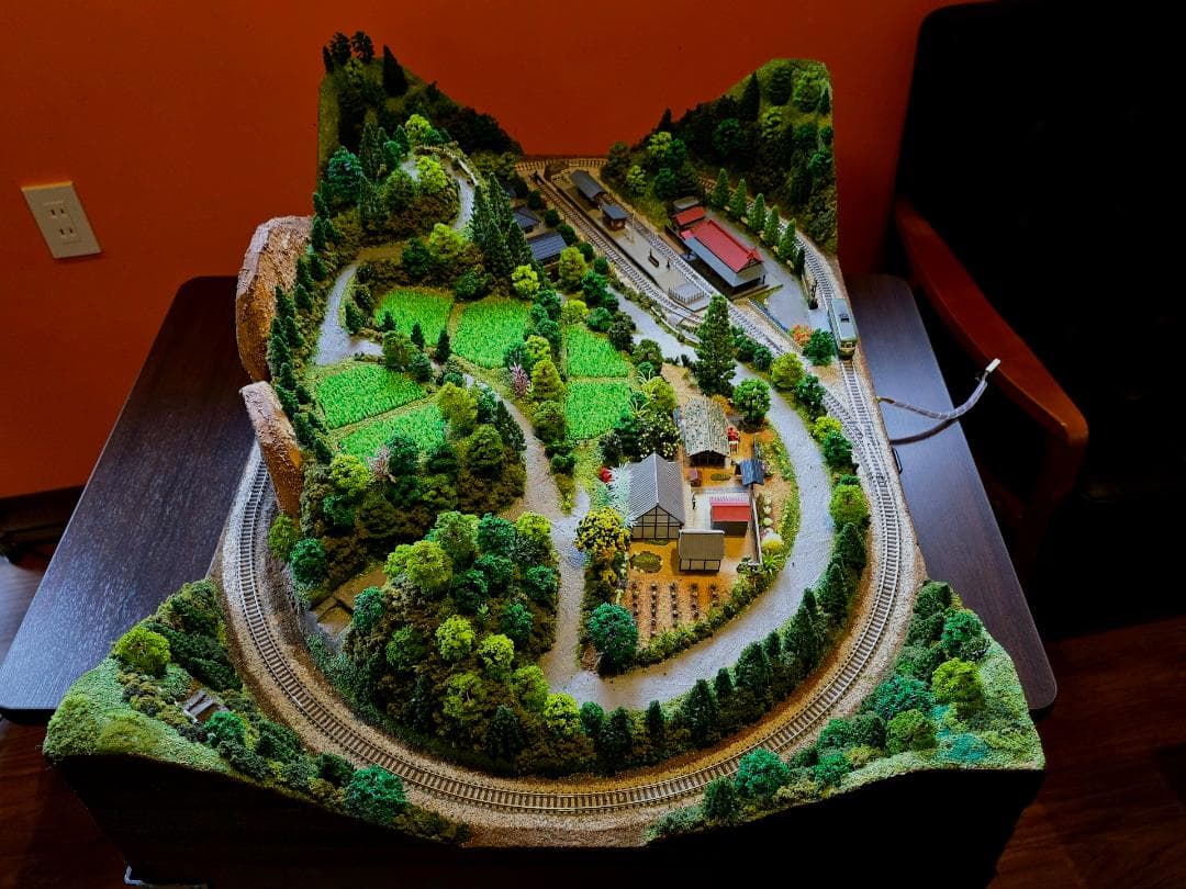 Nゲージ鉄道模型 田園風景 ジオラマ完成品　ポイント難あり