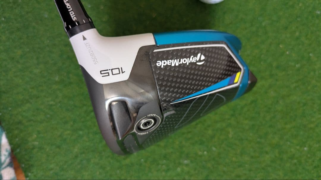 TaylorMade SIM2MAX ドライバー