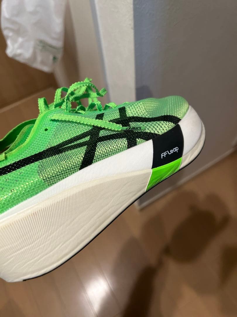 ASICS メタスピードエッジ東京
